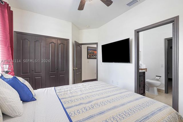 16082 SW 68th Ter 0, Miami, FL 33193