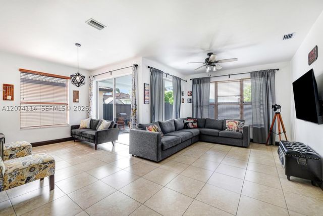 16082 SW 68th Ter 0, Miami, FL 33193