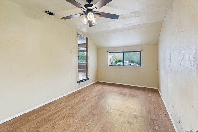 607 WRIGHT AVE, Schertz, TX 78154