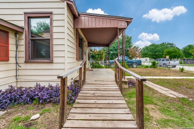 607 WRIGHT AVE, Schertz, TX 78154