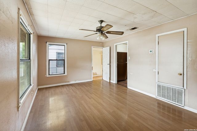 607 WRIGHT AVE, Schertz, TX 78154