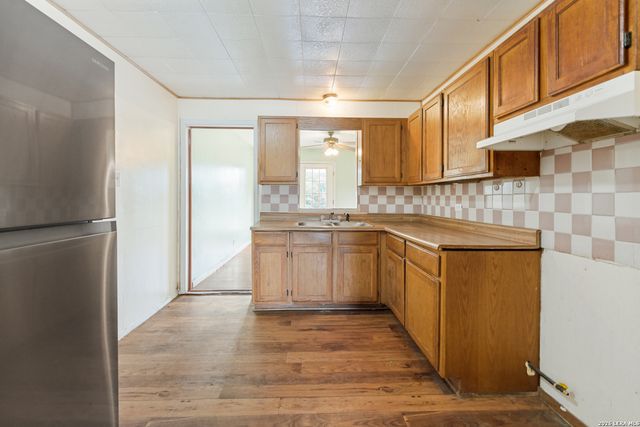 607 WRIGHT AVE, Schertz, TX 78154