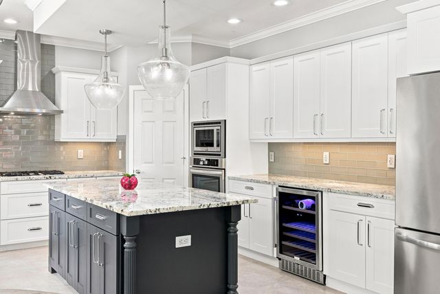 2478 WESTMONT Lane, Royal Palm Beach, FL 33411