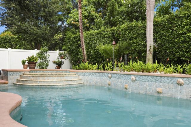 2478 WESTMONT Lane, Royal Palm Beach, FL 33411