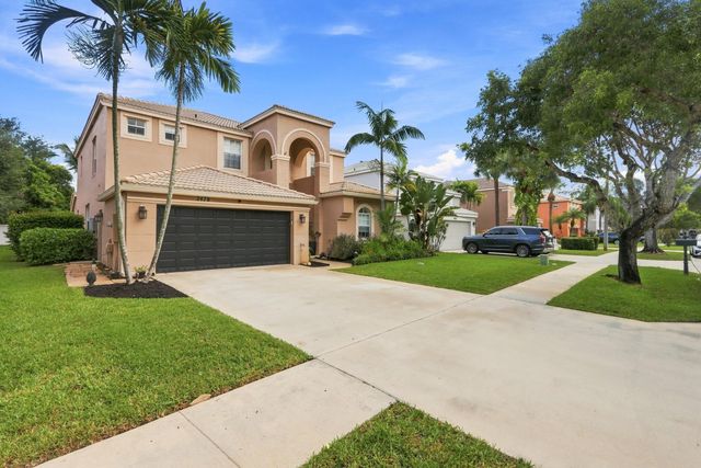 2478 WESTMONT Lane, Royal Palm Beach, FL 33411