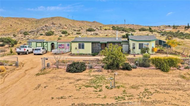 25885 Santa Rosa, Apple Valley, CA 92308