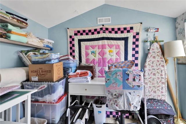 25885 Santa Rosa, Apple Valley, CA 92308