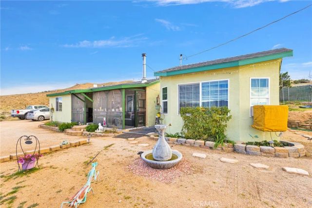 25885 Santa Rosa, Apple Valley, CA 92308