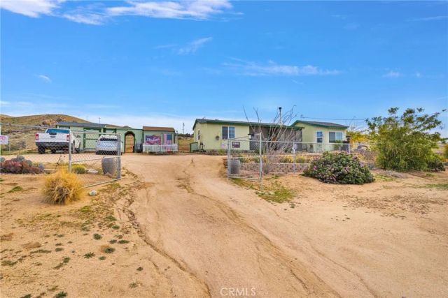 25885 Santa Rosa, Apple Valley, CA 92308