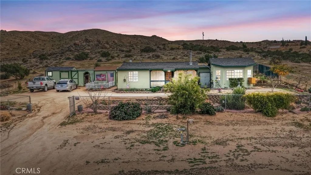 25885 Santa Rosa, Apple Valley, CA 92308