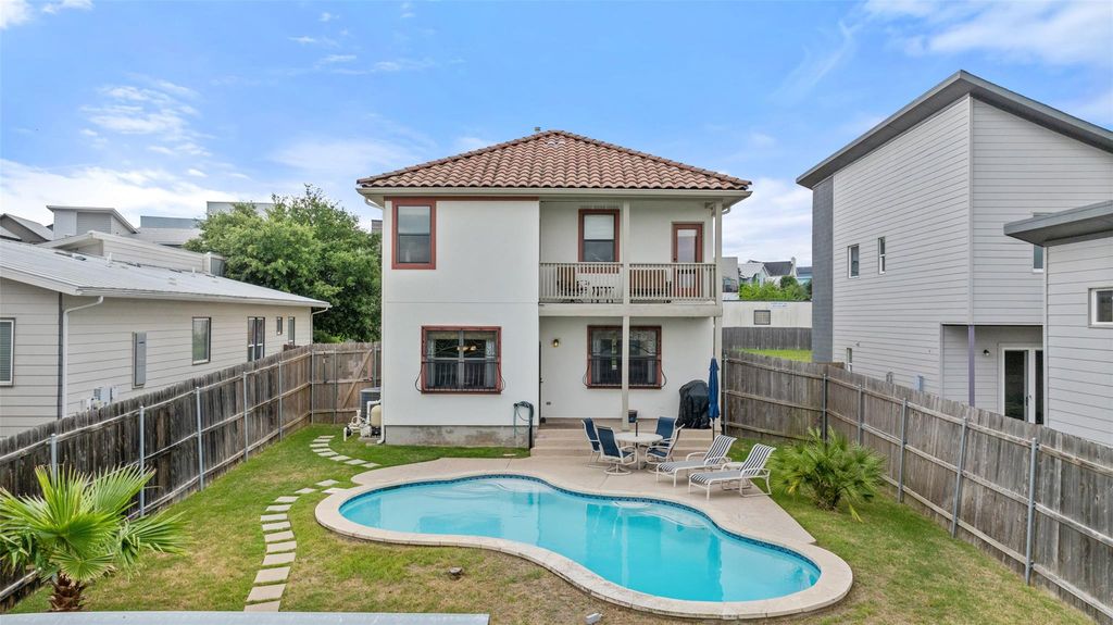 6006 Seville DR, Austin, TX 78724
