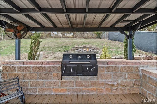 2837 Paula Lane, High Ridge, MO 63049