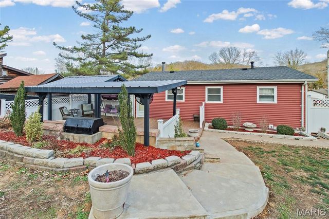 2837 Paula Lane, High Ridge, MO 63049