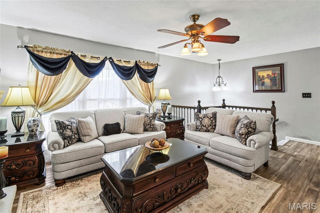 2837 Paula Lane, High Ridge, MO 63049