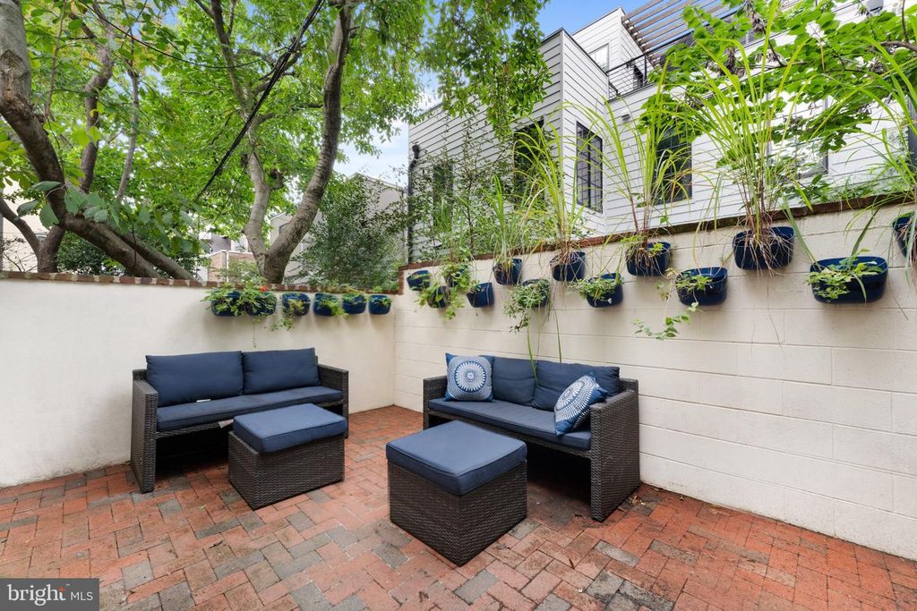 2417 PANAMA ST, Philadelphia, PA 19103 — photo 4
