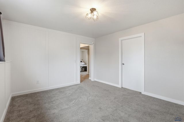 3643 IVY AVE, Rapid City, SD 57701