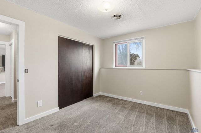 3643 IVY AVE, Rapid City, SD 57701