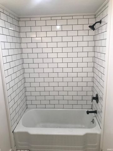 1230 W Washington Boulevard, Fort Wayne, IN 46802