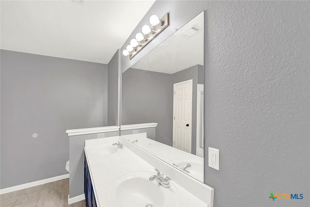 140 Riley Cove, Kyle, TX 78640