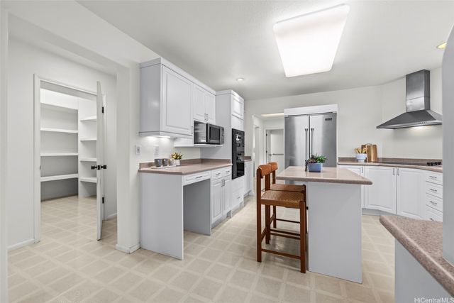 912 Hao Street, Honolulu, HI 96821