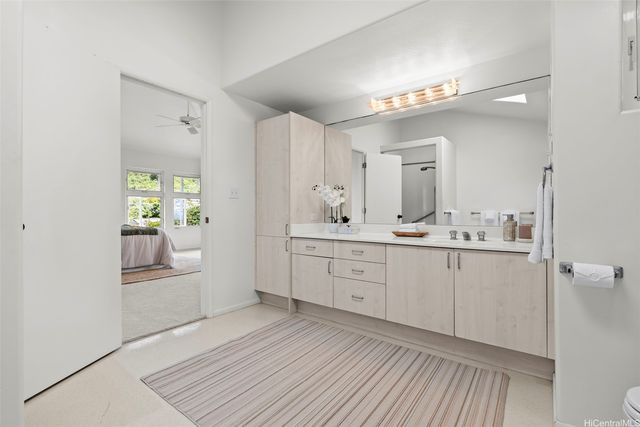 912 Hao Street, Honolulu, HI 96821