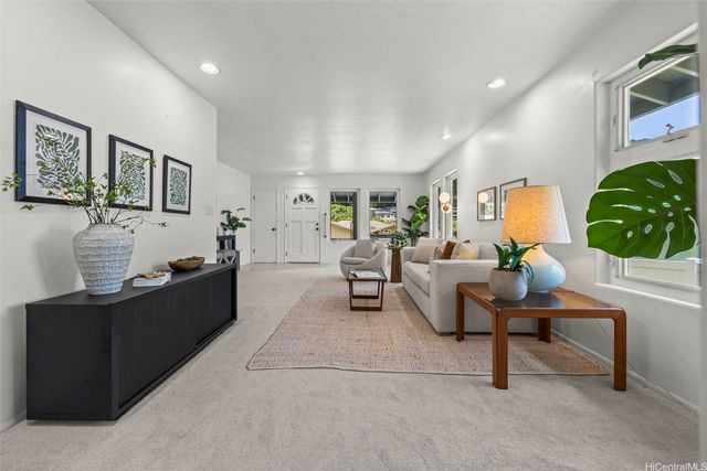 912 Hao Street, Honolulu, HI 96821