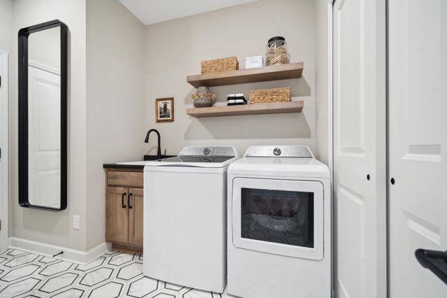 504 James Parkway, Elko New Market, MN 55054