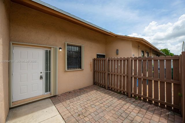 6707 NW 193rd Lane 0, Hialeah, FL 33015