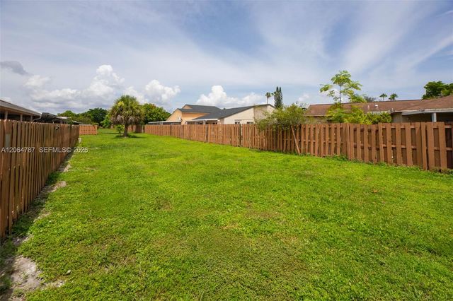 6707 NW 193rd Lane 0, Hialeah, FL 33015