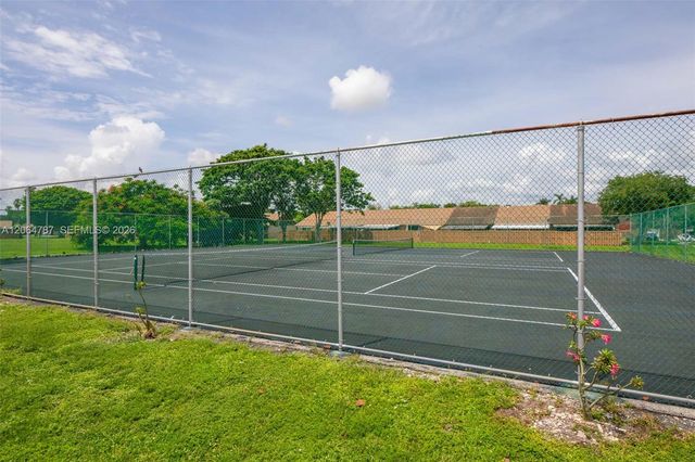 6707 NW 193rd Lane 0, Hialeah, FL 33015