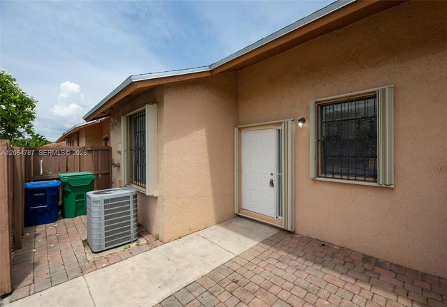 6707 NW 193rd Lane 0, Hialeah, FL 33015