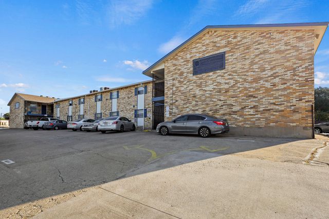 1901 Handley Drive, Fort Worth, TX 76112