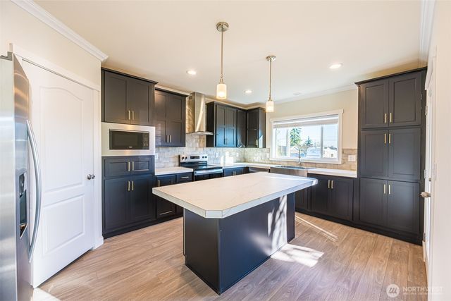 225 N Matriotti Avenue, Sequim, WA 98382