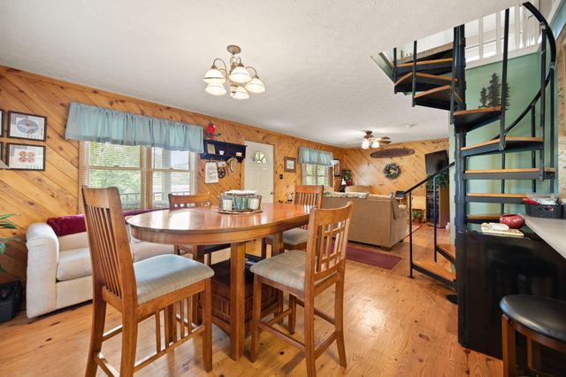 96 Vicki Street, Nancy, KY 42544
