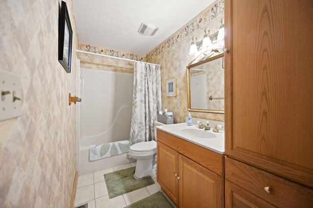 96 Vicki Street, Nancy, KY 42544
