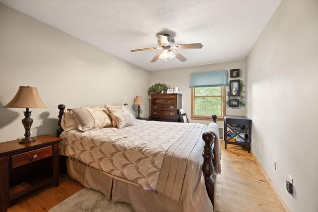 96 Vicki Street, Nancy, KY 42544