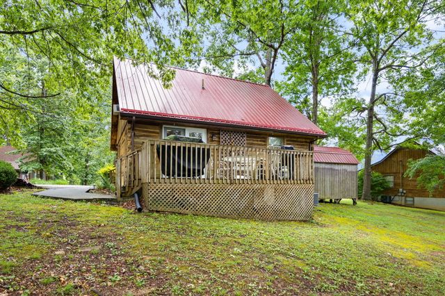 96 Vicki Street, Nancy, KY 42544