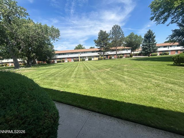 396 Smithridge Park, Reno, NV 89502