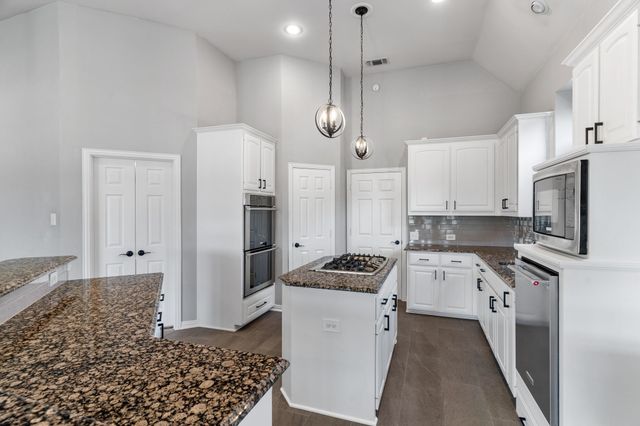 5204 Arbor Hollow Drive, Mckinney, TX 75072