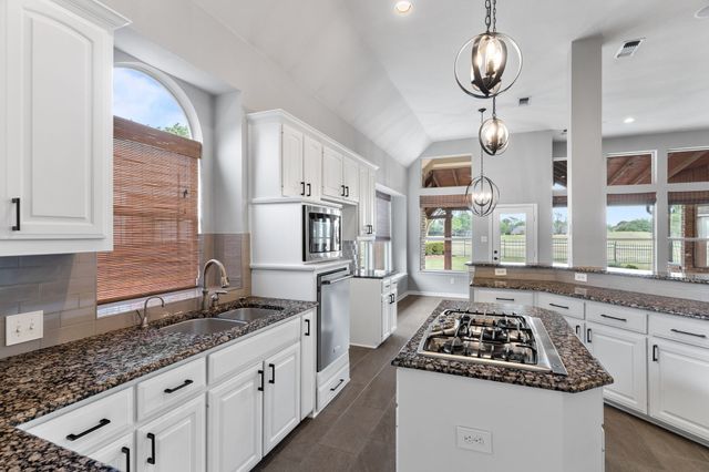 5204 Arbor Hollow Drive, Mckinney, TX 75072