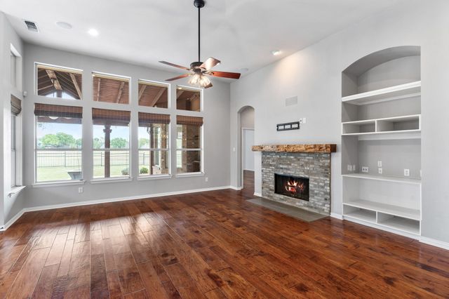 5204 Arbor Hollow Drive, Mckinney, TX 75072