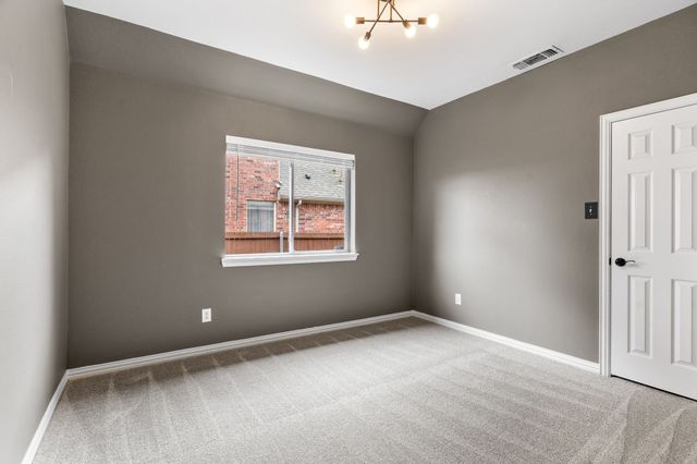 5204 Arbor Hollow Drive, Mckinney, TX 75072