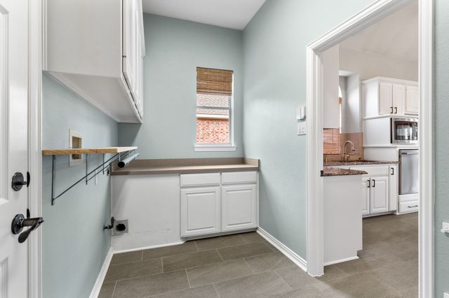 5204 Arbor Hollow Drive, Mckinney, TX 75072