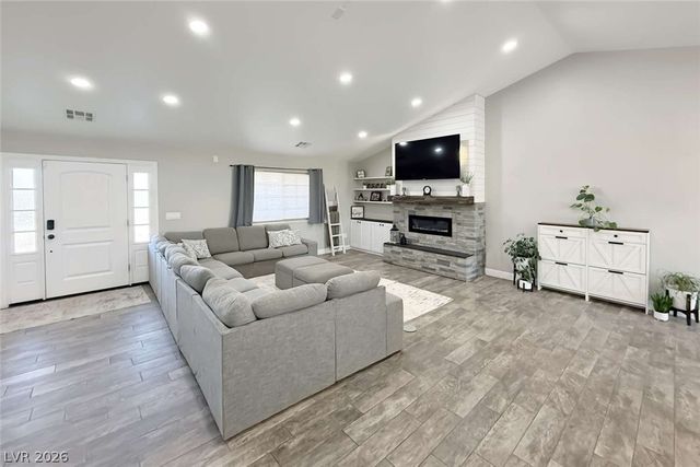 201 West Lupin Street, Pahrump, NV 89048