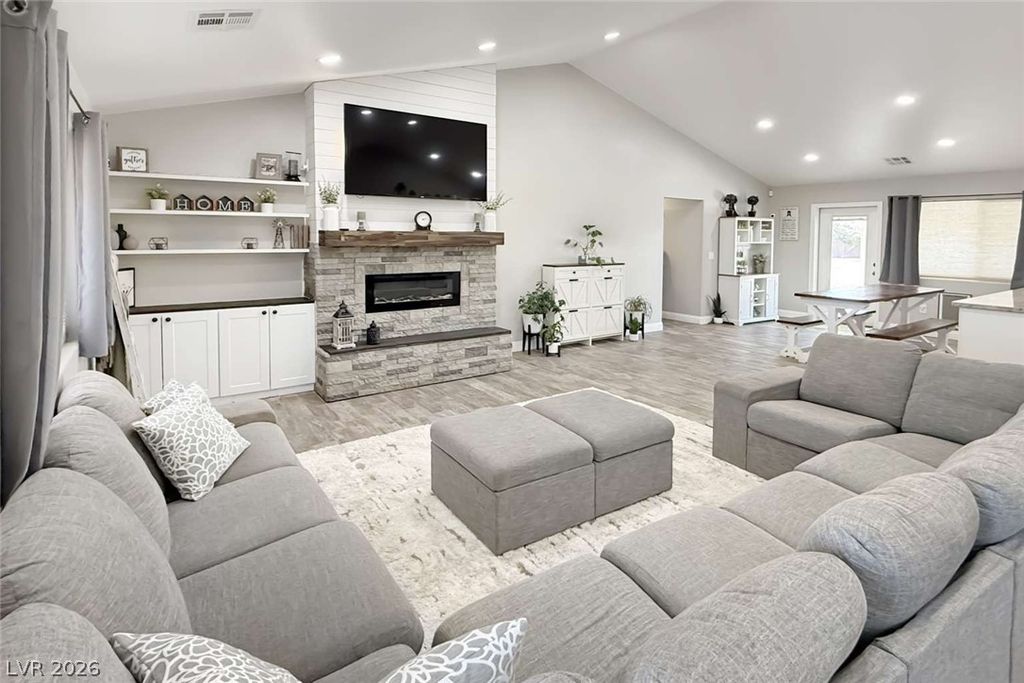 201 West Lupin Street, Pahrump, NV 89048