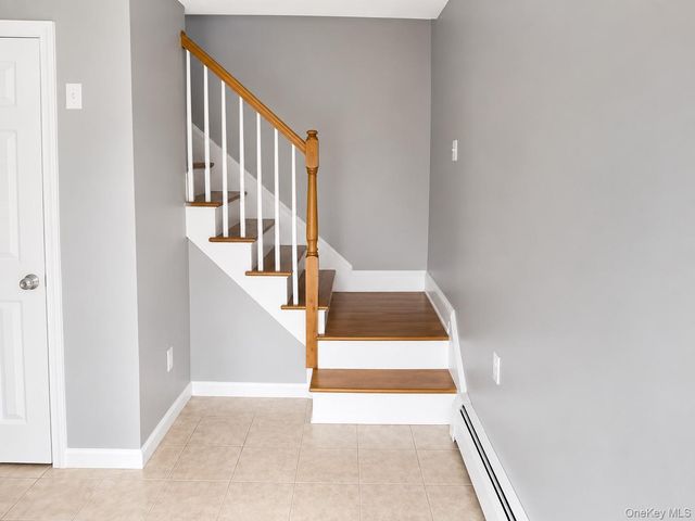 178 Pine Tree Road, Monroe, NY 10950