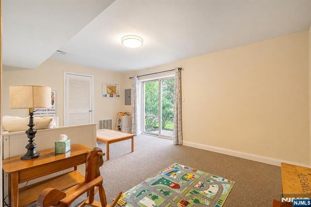 1 Mt Vernon, Verona, NJ 07044