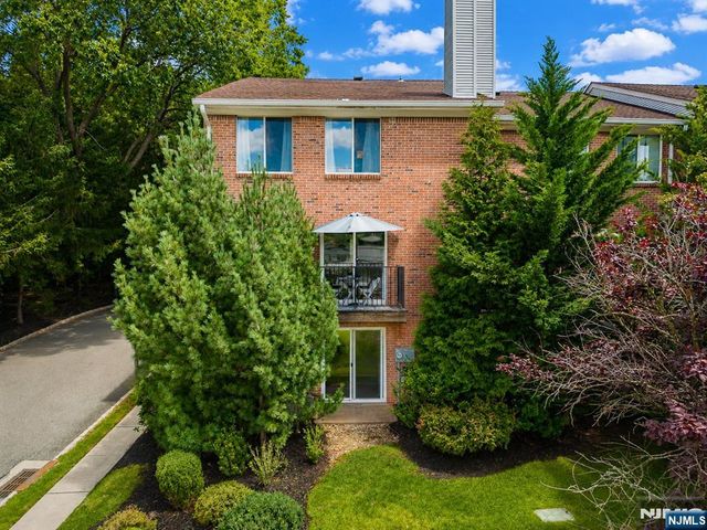 1 Mt Vernon, Verona, NJ 07044
