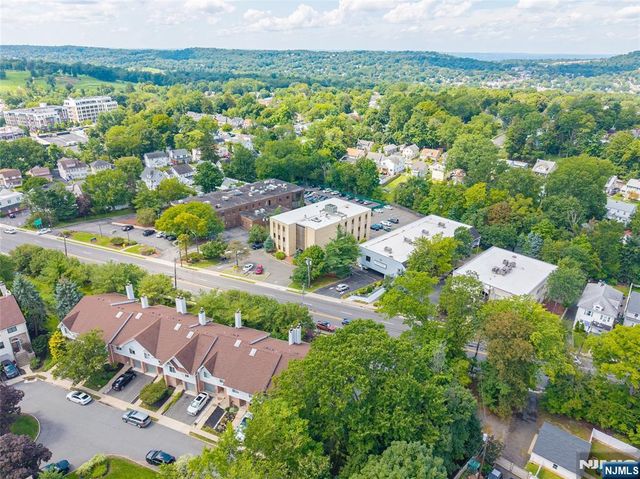 1 Mt Vernon, Verona, NJ 07044