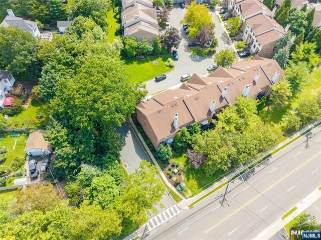 1 Mt Vernon, Verona, NJ 07044